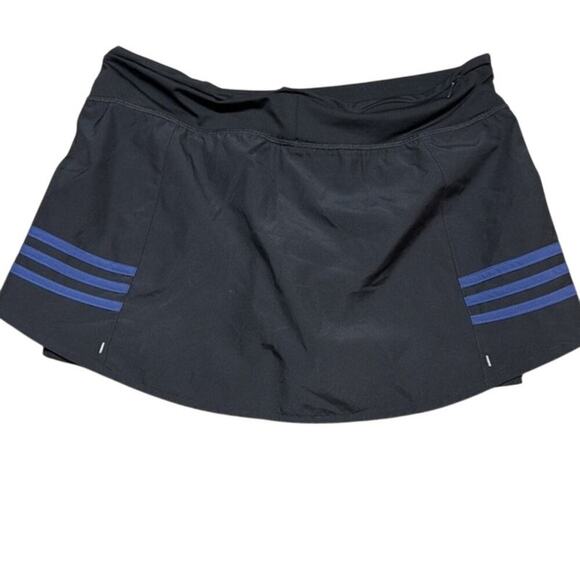 New with Tags Adidas Response Climalite Black Skort with Blue Stripes 6" - Picture 2 of 7